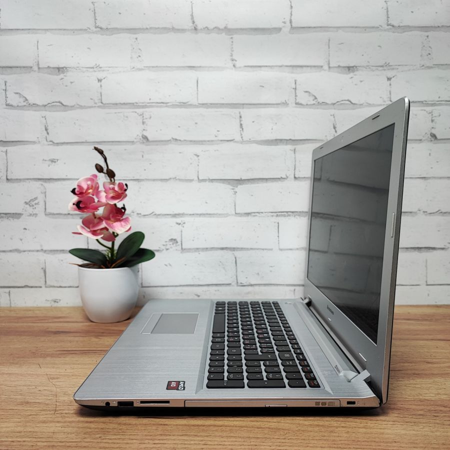 Ноутбук Б/В Lenovo IdeaPad 500, AMD A10-8700P, DDR3 8 GB, SSD 256GB, AMD Radeon R6, 15.6" Full HD