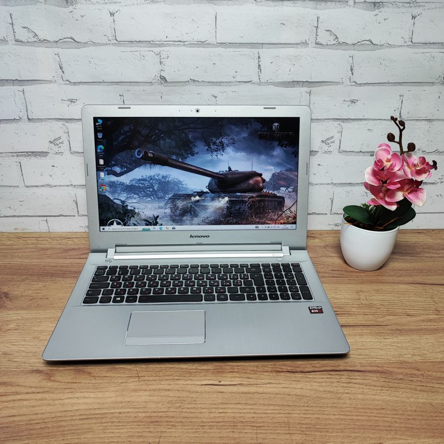 Ноутбук Б/В Lenovo IdeaPad 500, AMD A10-8700P, DDR3 8 GB, SSD 256GB, AMD Radeon R6, 15.6" Full HD