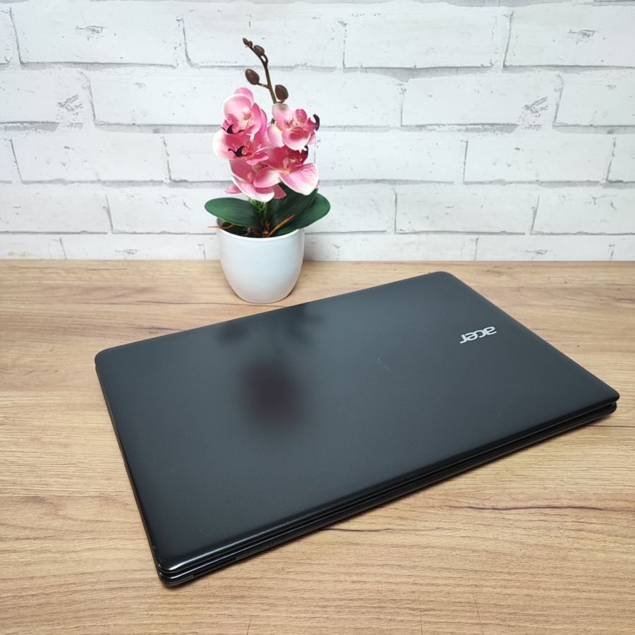Ноутбук Б/В Acer Aspire E1-572, Intel Core i5-4200U, DDR3 8 GB, SSD 128GB, 15.6" Full HD