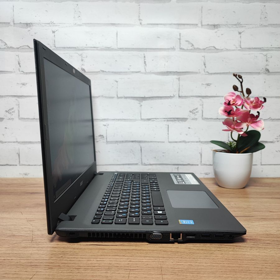 Ноутбук Б/В Acer Aspire E5-573, Intel Core i3-4005U, DDR3 12 GB, SSD 128GB, 15.6" HD