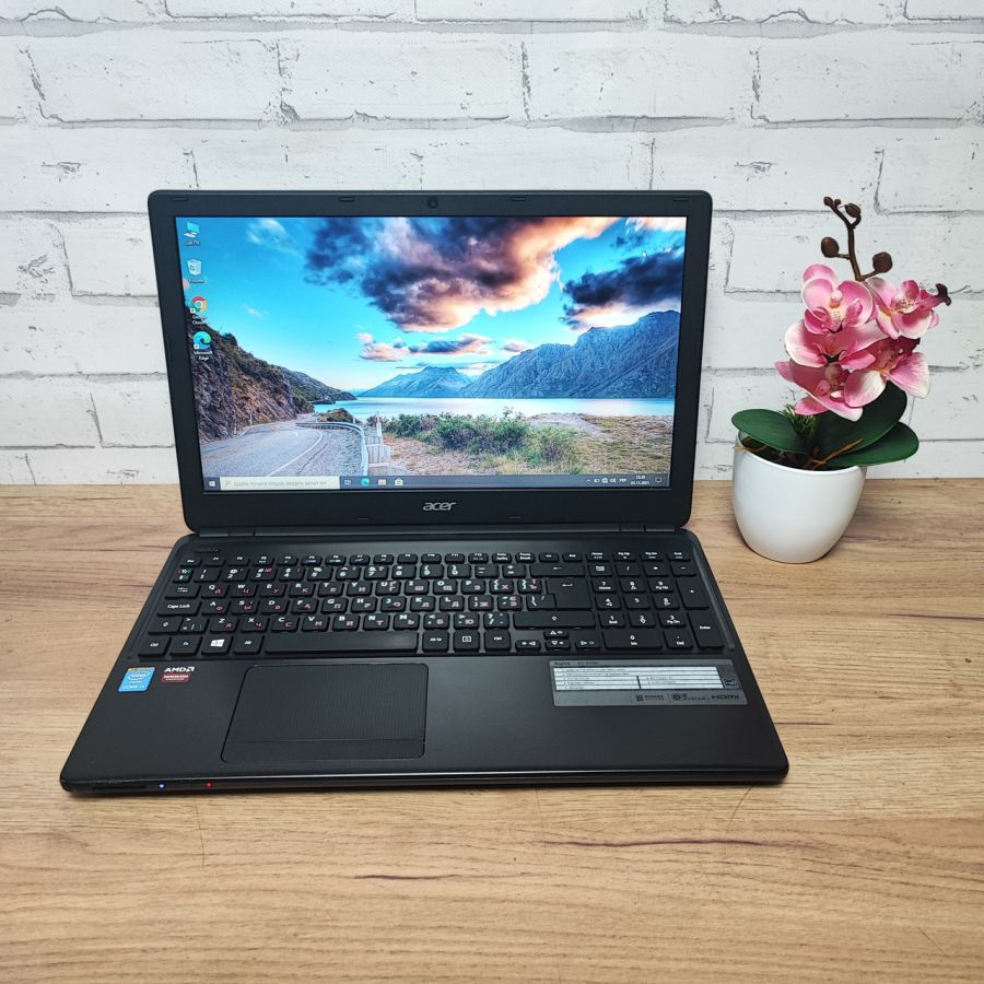 Ноутбук Б/В Acer Aspire E1-572G, Intel Core i3-4010U, DDR3 8 GB, SSD 128GB, 15.6" HD
