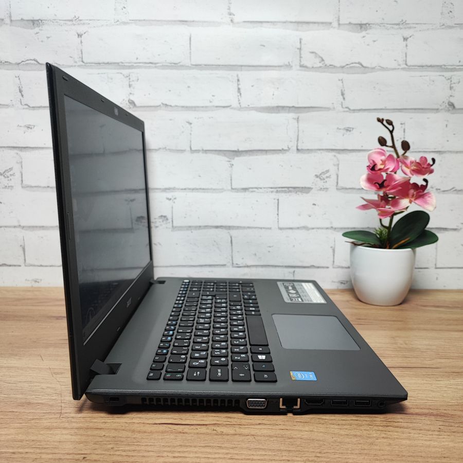 Ноутбук Б/В Acer Aspire E5-573, Intel Core i7-5500U, DDR3 8 GB, SSD 256GB, NVIDIA GeForse 920M 2Gb, 15.6"