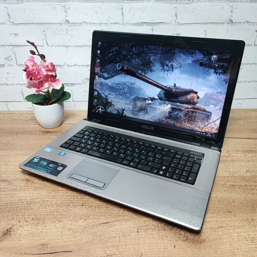 Ноутбук Б/В ASUS X73E, Intel Core i3-2310M, DDR3 8 GB, SSD 128GB + HDD 500GB, 17.3" HD