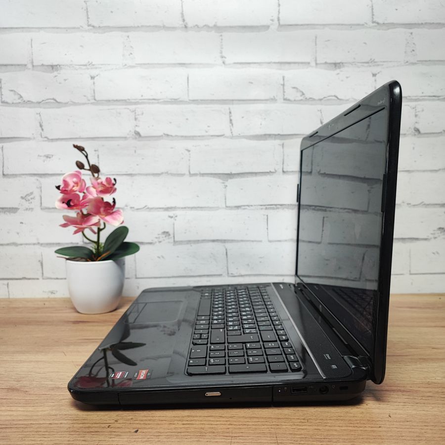 Ноутбук Б/В HP Pavilion g7, AMD A6-4400M, DDR3 8 GB, SSD 128GB, AMD Radeon 7600M 1Gb, 15.6" HD