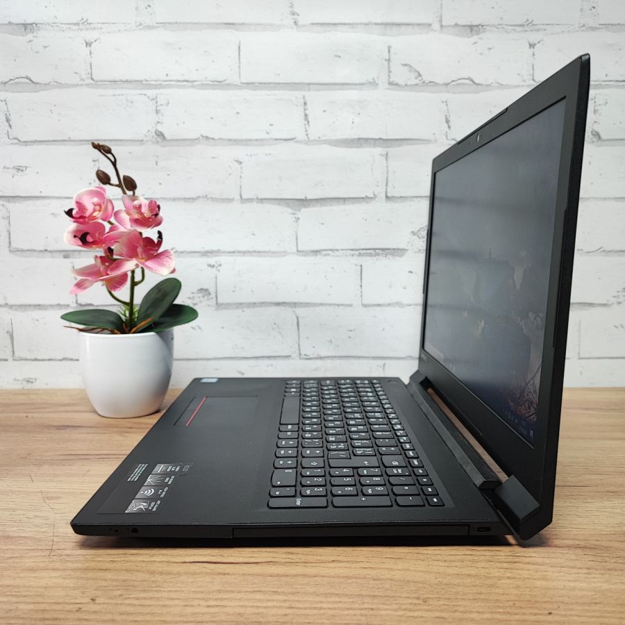 Ноутбук Б/В Lenovo V110, Intel Core i5-6200U, DDR4 8 GB, SSD 128GB, 15.6" HD