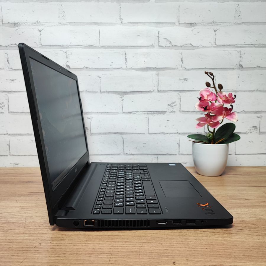 Ноутбук Б/В Dell Latitude 3570, Intel Core i3-6100U, DDR3 16 GB, SSD 256GB, 15.6" HD