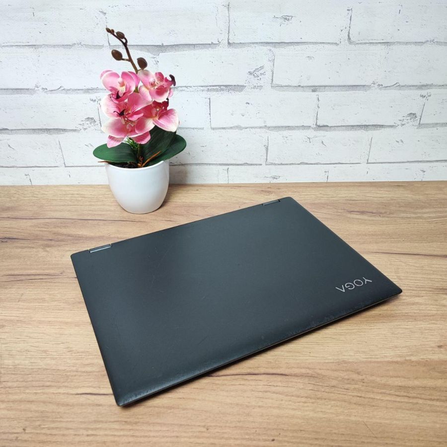 Ноутбук Б/В Lenovo Yoga 520, Intel Core i3-7100U, DDR4 16 GB, SSD 128GB + HDD 500GB, 14" Full HD Сенсор