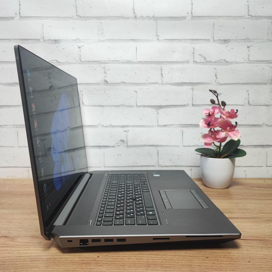 Ноутбук Б/В HP ZBook G5, Intel Xeon E-2186M, DDR4 32 GB, SSD 1TB, NVIDIA Quadro P4200 8Gb, 17" (3840x2160) Сенсор