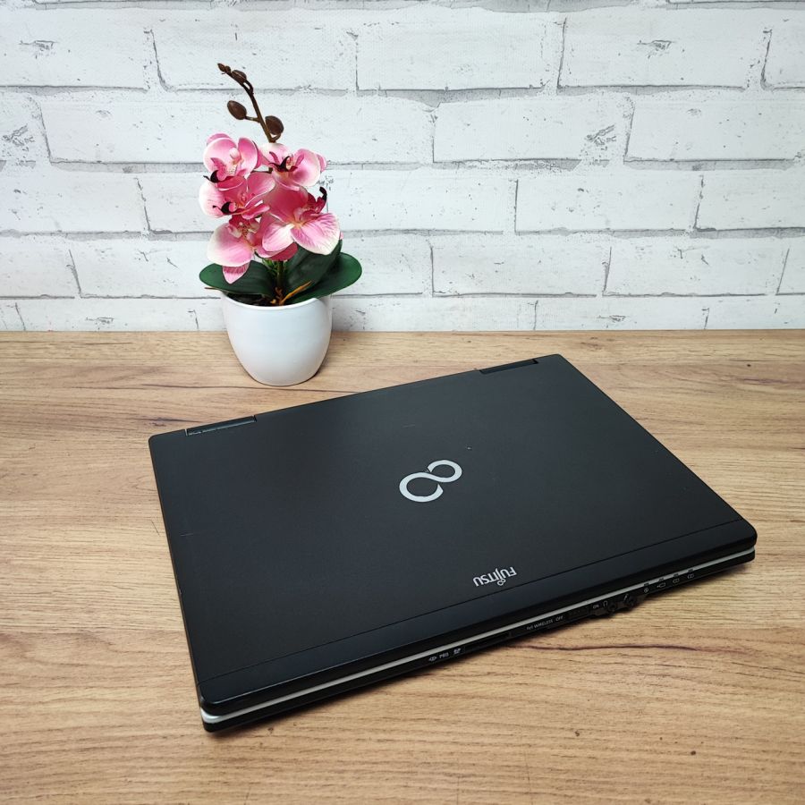 Ноутбук Б/В Fujitsu S781, Intel Core i5-2540M, DDR3 8 GB, SSD 128GB, 13.3" HD