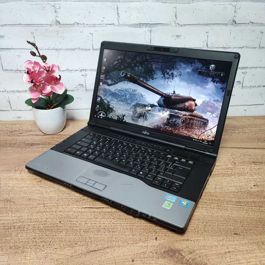 Ноутбук Б/В Fujitsu E752, Intel Core i5-3210M, DDR3 8 GB, SSD 128GB, 15.6" HD