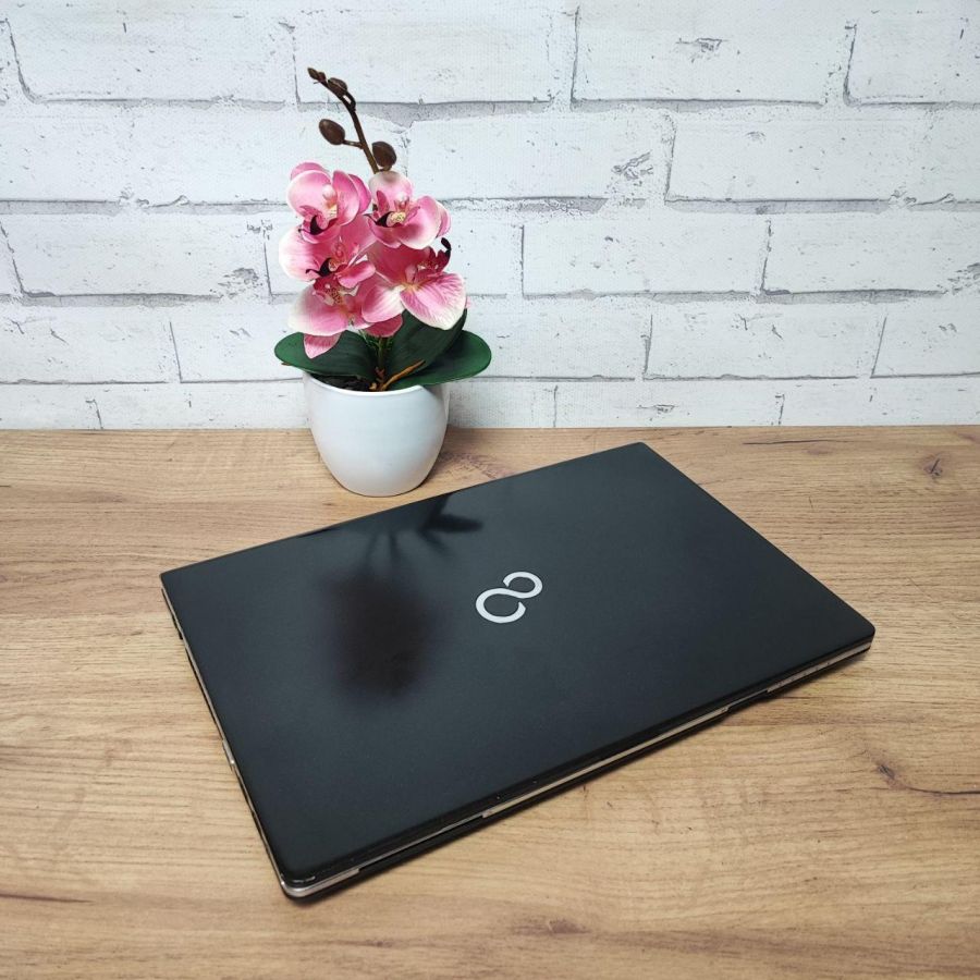 Ноутбук Б/В Fujitsu S936, Intel Core i5-6300U, DDR4 8 GB, SSD 128GB, 13" Full HD Сенсор