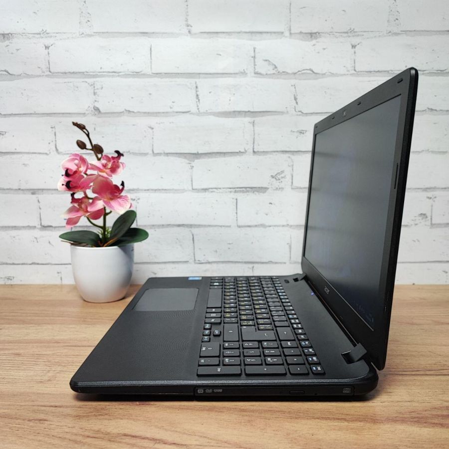 Ноутбук Б/В Acer ES1-571, Intel Core i5-4200U, DDR3 8 GB, SSD 128GB, 15.6" HD