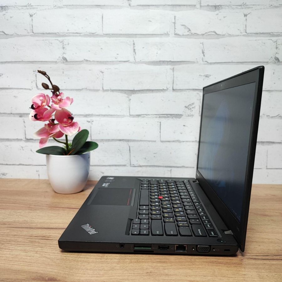 Ноутбук Б/В Lenovo T440S, Intel Core i5-4300U, DDR3 8 GB, SSD 128GB, 14" HD