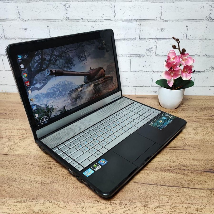 Ноутбук Б/В ASUS X5QS, Intel Core i7-2630QM, DDR3 8 GB, SSD 360GB, NVIDIA GeForce GT555M 2Gb, 15.6" Full HD