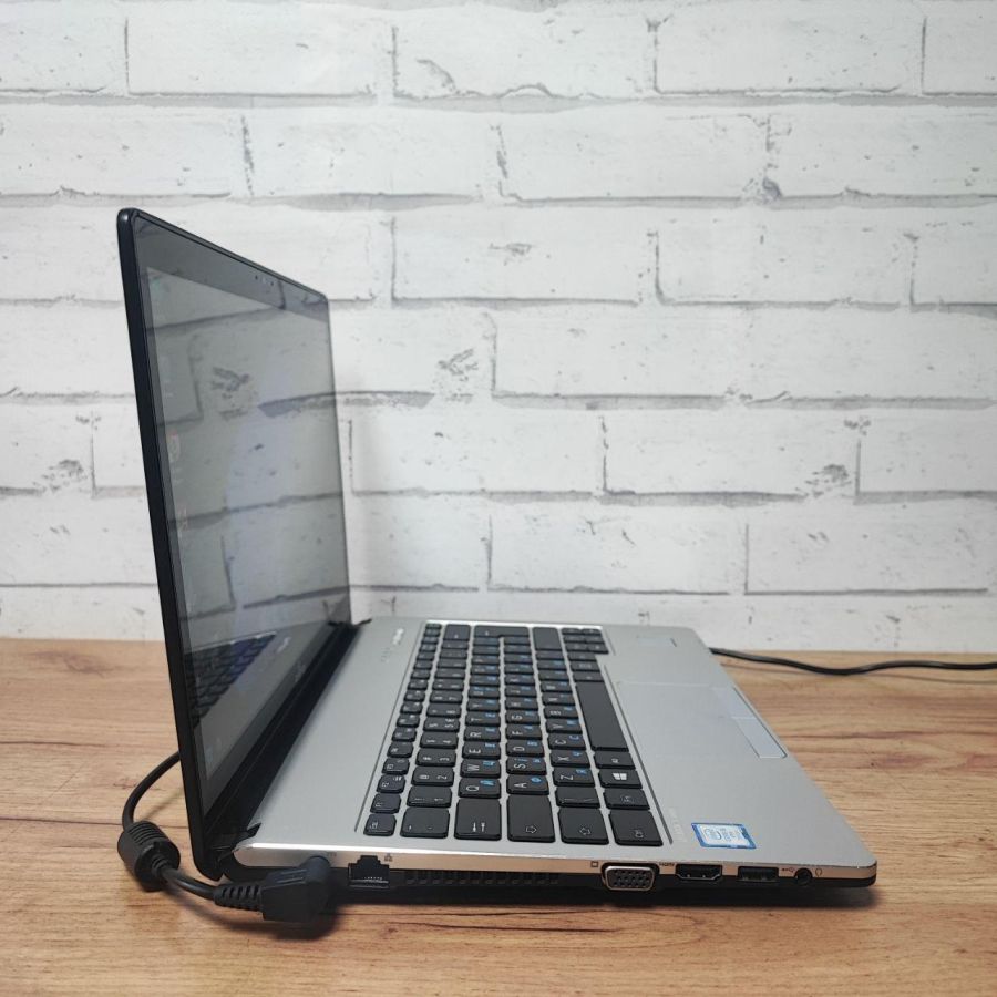 Уцінка! Ноутбук Б/В Fujitsu S936, Intel Core i5-6200U, DDR4 4 GB, SSD 128GB, 13" Full HD Сенсор