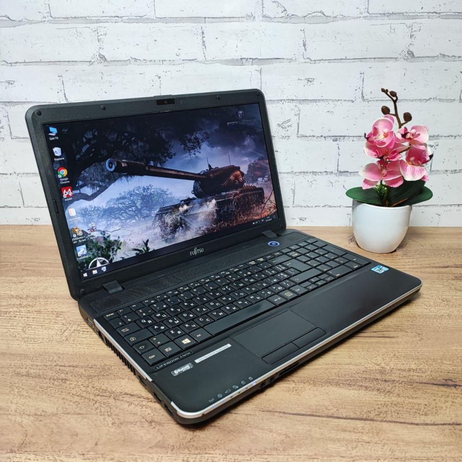 Ноутбук Б/В Fujitsu A512, Intel Core i3-3110M, DDR3 8 GB, SSD 128GB, 15.6" HD