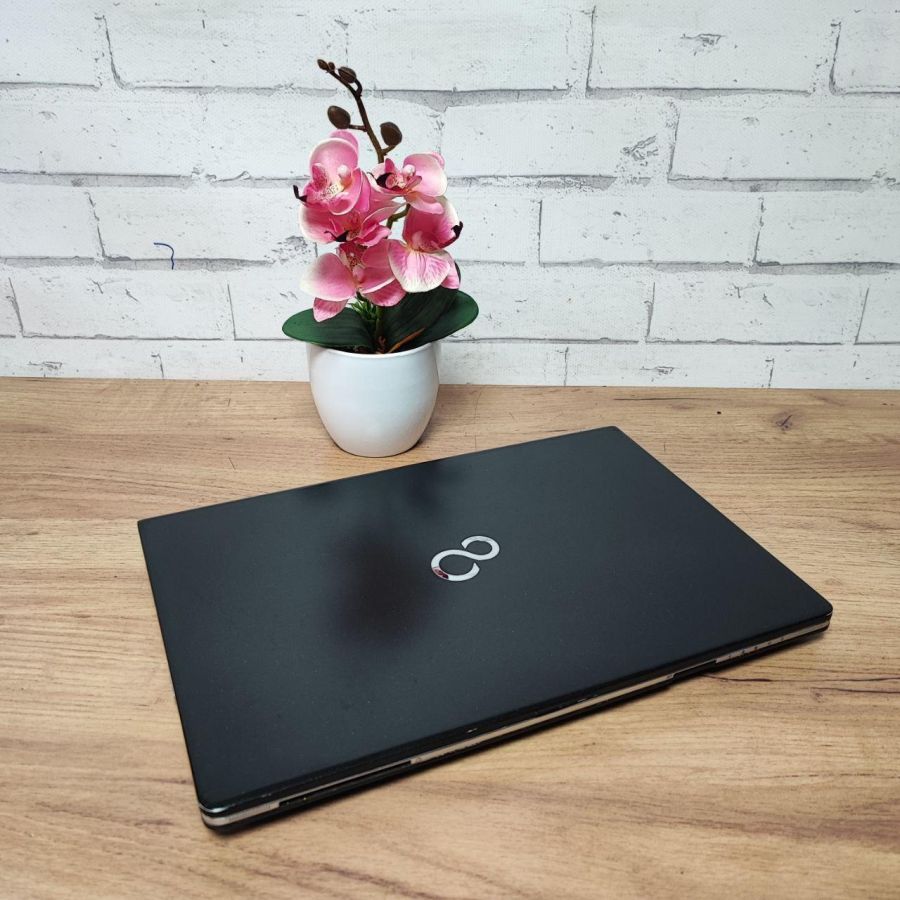 Уцінка! Ноутбук Б/В Fujitsu S936, Intel Core i5-6300U, DDR4 8 GB, SSD 256GB, 13" (2560x1440x59Hz)