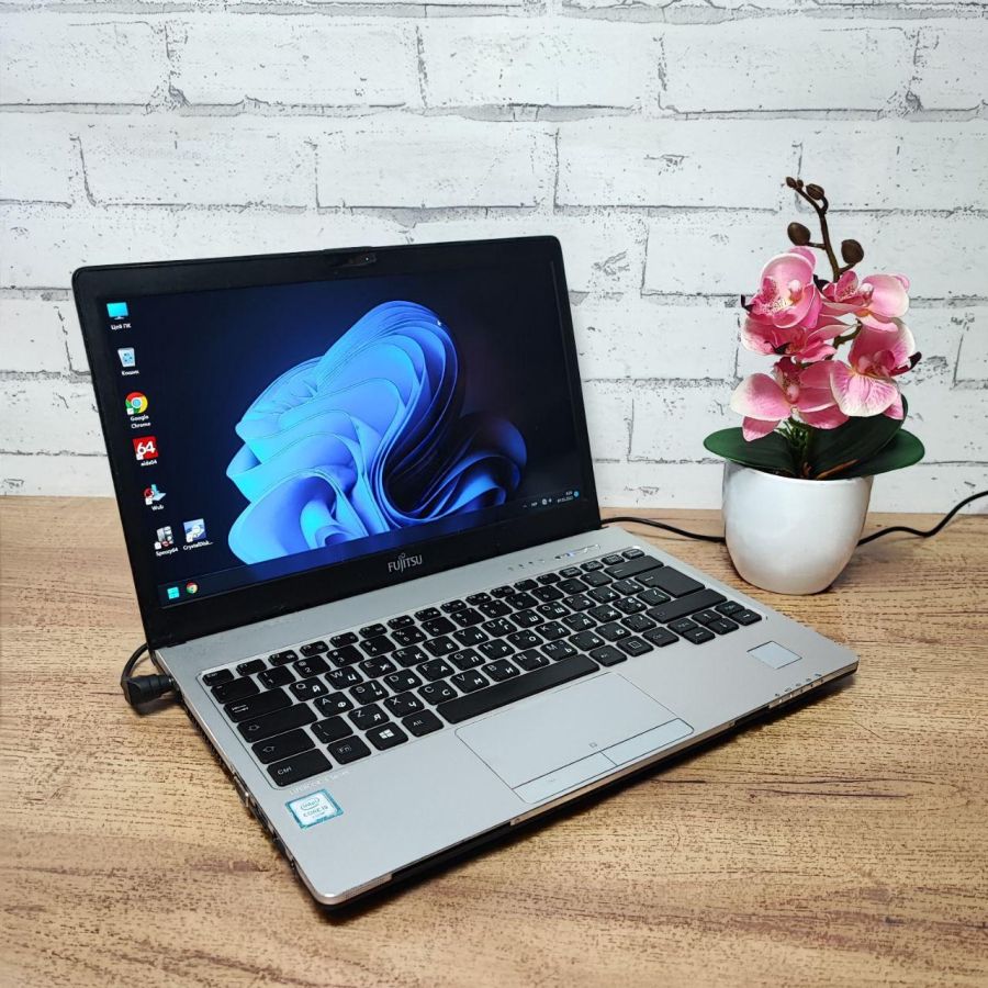 Ноутбук Б/В Fujitsu S936, Intel Core i5-6300U, DDR4 8 GB, SSD 128GB, 13" Full HD Сенсор [ProductHub SKU F55]