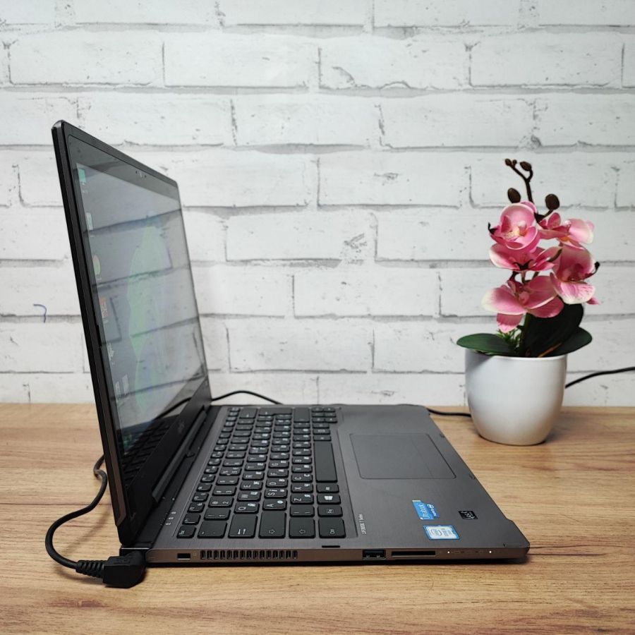 Уцінка! Ноутбук Б/В Fujitsu T936, Intel Core i5-6200U, DDR4 8 GB, SSD 128GB, 13" Full HD Сенсор