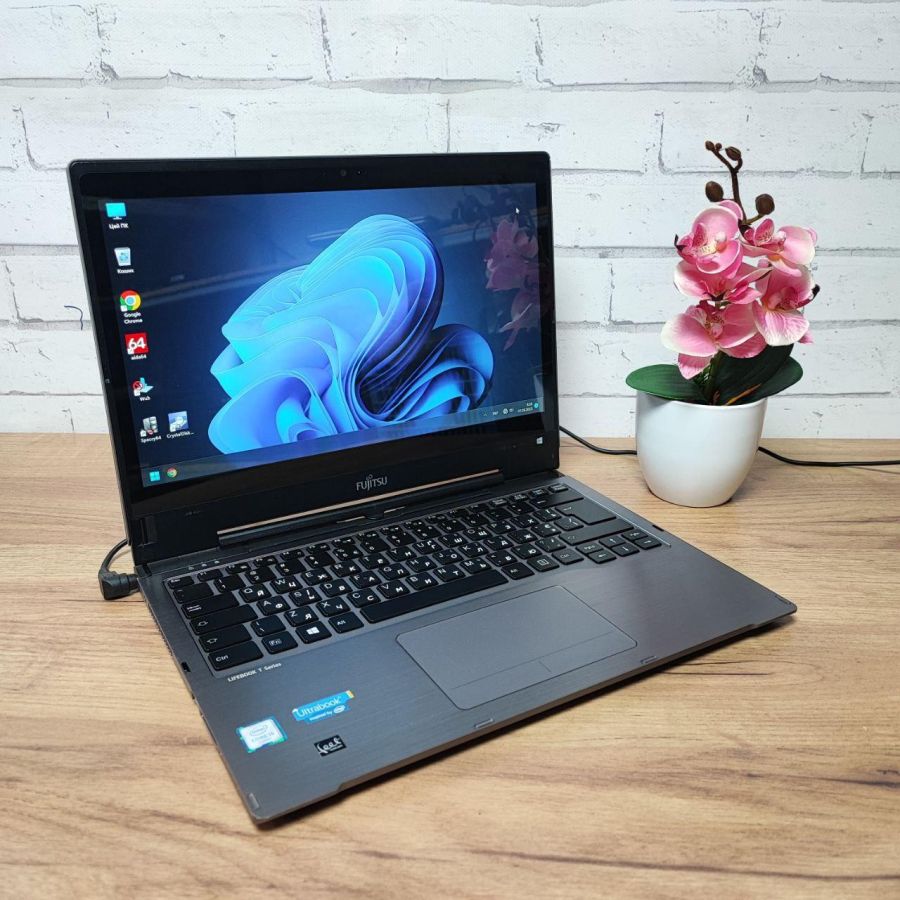 Уцінка! Ноутбук Б/В Fujitsu T936, Intel Core i5-6200U, DDR4 8 GB, SSD 128GB, 13" Full HD Сенсор
