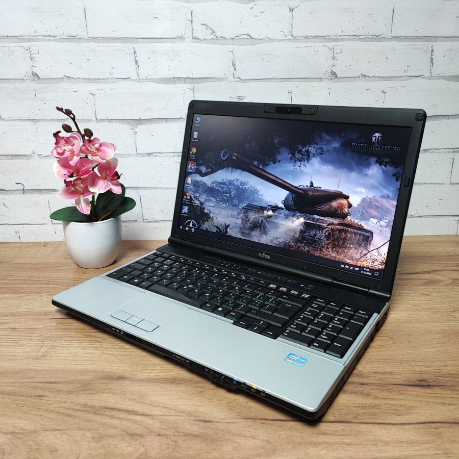 Ноутбук Б/В Fujitsu E781, Intel Core i5-2540M, DDR3 8 GB, SSD 128GB, 15.6" HD