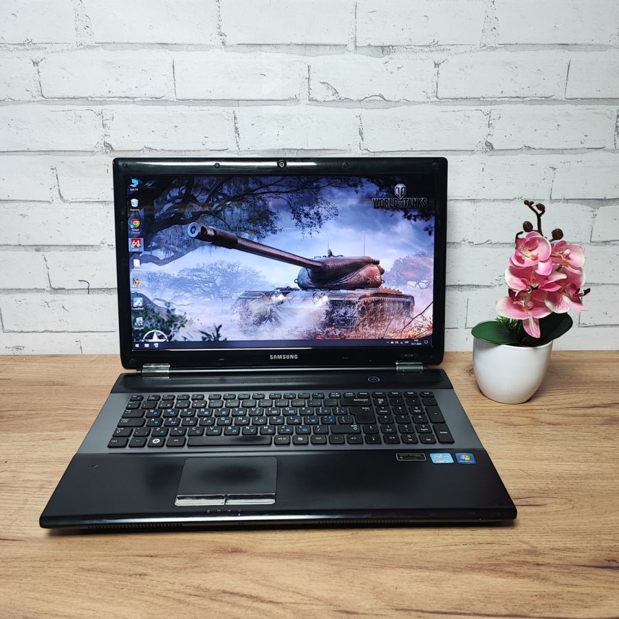 Ноутбук Б/В Samsung RC730, Intel Core i3-2430M, DDR3 8 GB, SSD 128GB, 17.3" HD