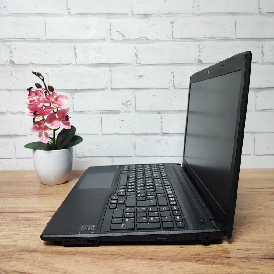 Ноутбук Б/В Fujitsu A514, Intel Core i3-4005U, DDR3 8 GB, SSD 256GB, 15.6" HD