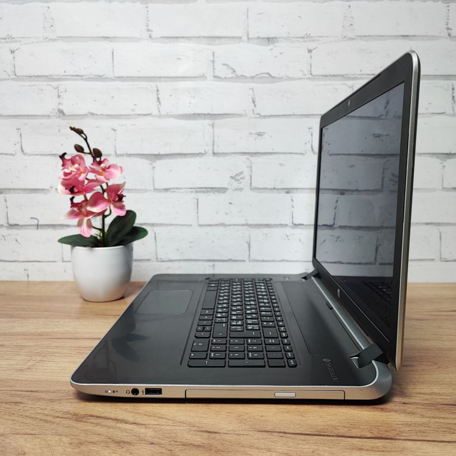 Ноутбук Б/В HP ProtectSmart, AMD E1-6010, DDR3 8 GB, SSD 128GB, AMD Radeon R2 1Gb, 15.6"