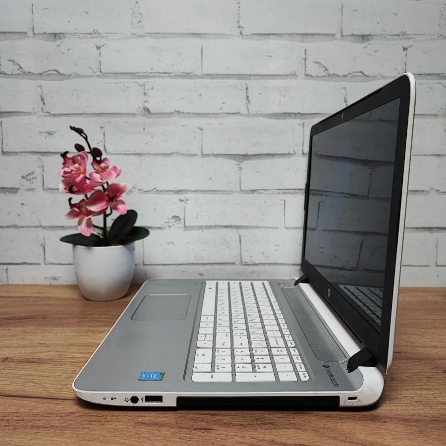 Ноутбук Б/В HP ProtectSmart, Intel Core i3-5010U, DDR3 8 GB, SSD 128GB, 15.6" HD
