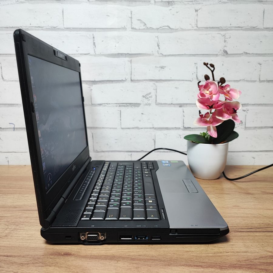 Ноутбук Б/В Fujitsu S782, Intel Core i5-3320M, DDR3 4 GB, SSD 128GB, 13.3" HD