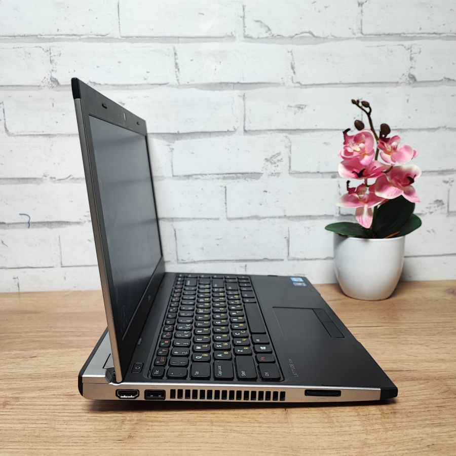Ноутбук Б/В Dell Latitude 3330, Intel Core i3-3217U, DDR3 8 GB, SSD 128GB, 14" HD