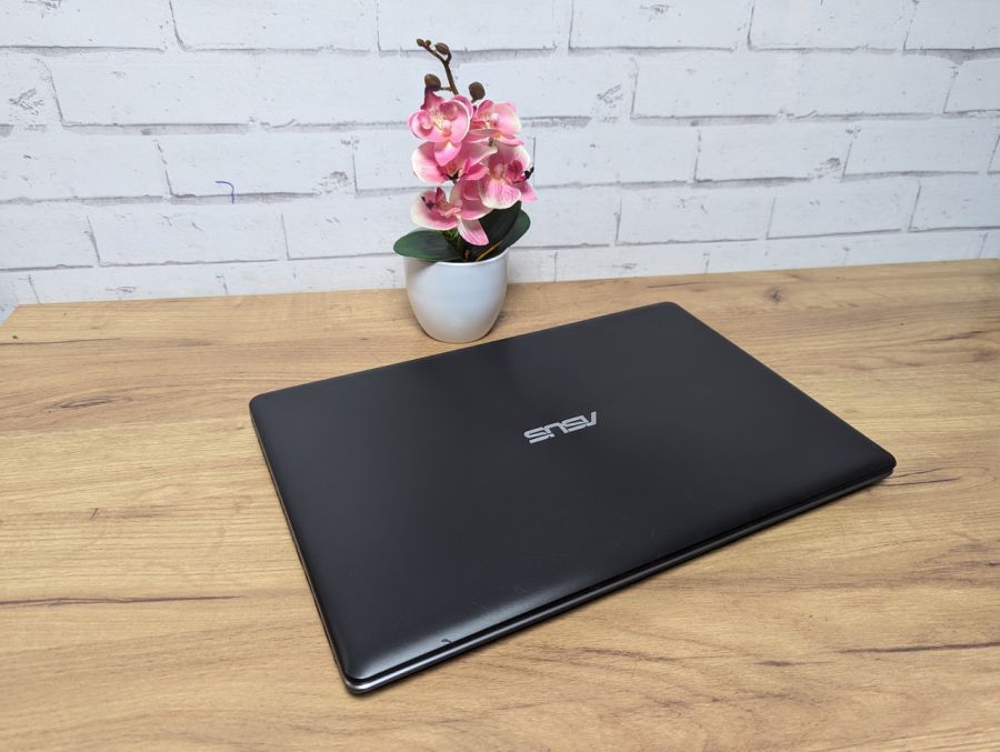 Ноутбук Б/В ASUS F550C, Intel Core i5-3337UM, DDR3 8 GB, SSD 128GB, NVIDIA GeForce GT 720M 2 Gb, 15.6"