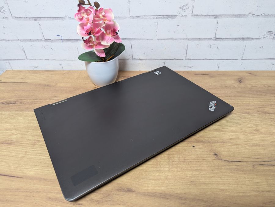 Ноутбук Б/В Lenovo Yoga 15, Intel Core i5-5200U, DDR3 8 GB, SSD 256GB, 15.6" Full HD Сенсор
