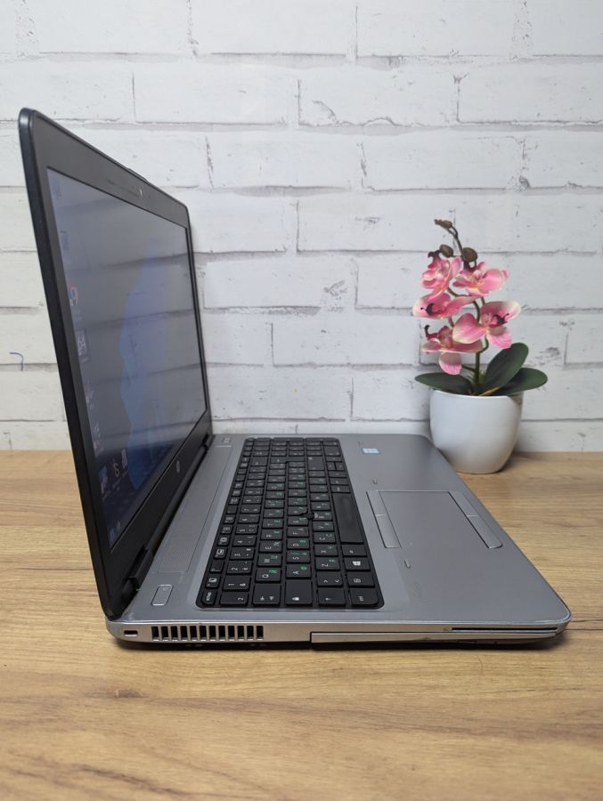 Ноутбук Б/В HP ProBook 650 G2, Intel Core i5-6200U, DDR4 8 GB, SSD 128GB, 15.6" HD