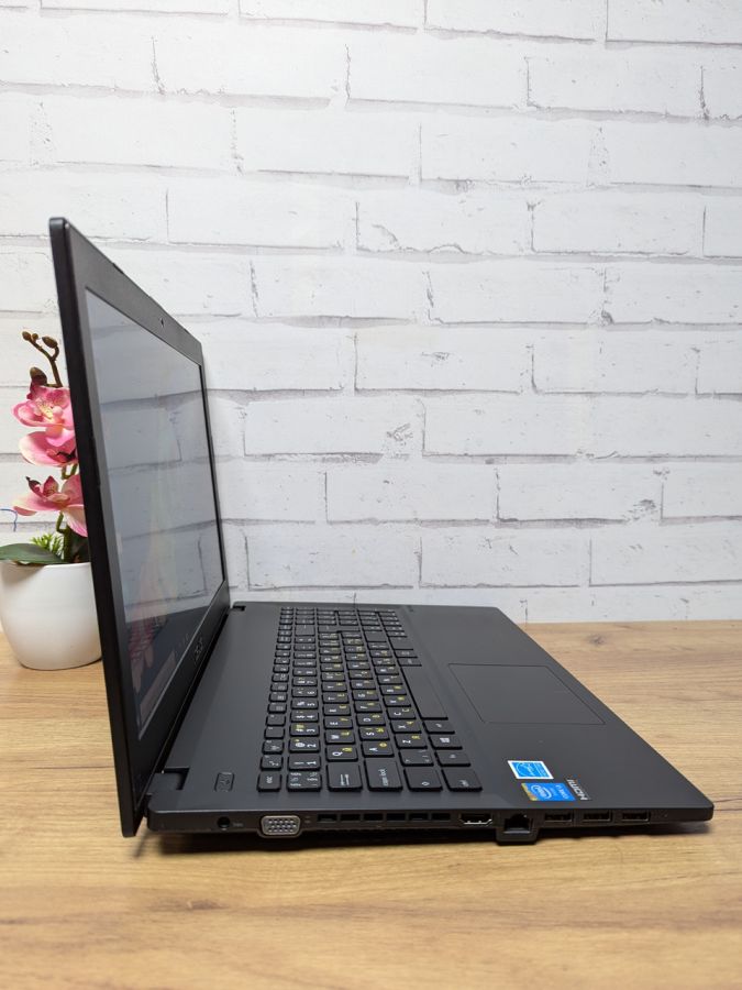 Ноутбук Б/В ASUS P2520L, Intel Core i3-4005U, DDR3 8 GB, SSD 128GB, 15.6" HD