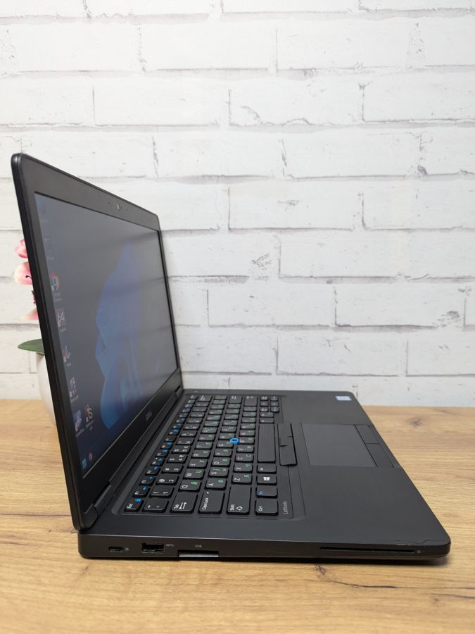 Уцінка! Ноутбук Б/В Dell Latitude 5480, Intel Core i5-6300U, DDR4 8 GB, SSD 128GB, 14" HD