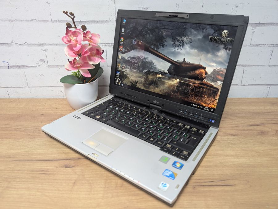 Уцінка! Ноутбук Б/В Fujitsu T900, Intel Core i5-520M, DDR3 4 GB, SSD 128GB, 13.3" HD