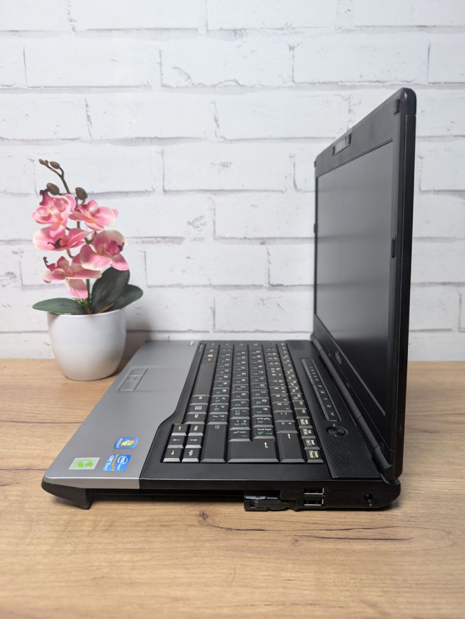 Уцінка! Ноутбук Б/В Fujitsu S782, Intel Core i5-3320M, DDR3 4 GB, SSD 128GB, 13.3" HD