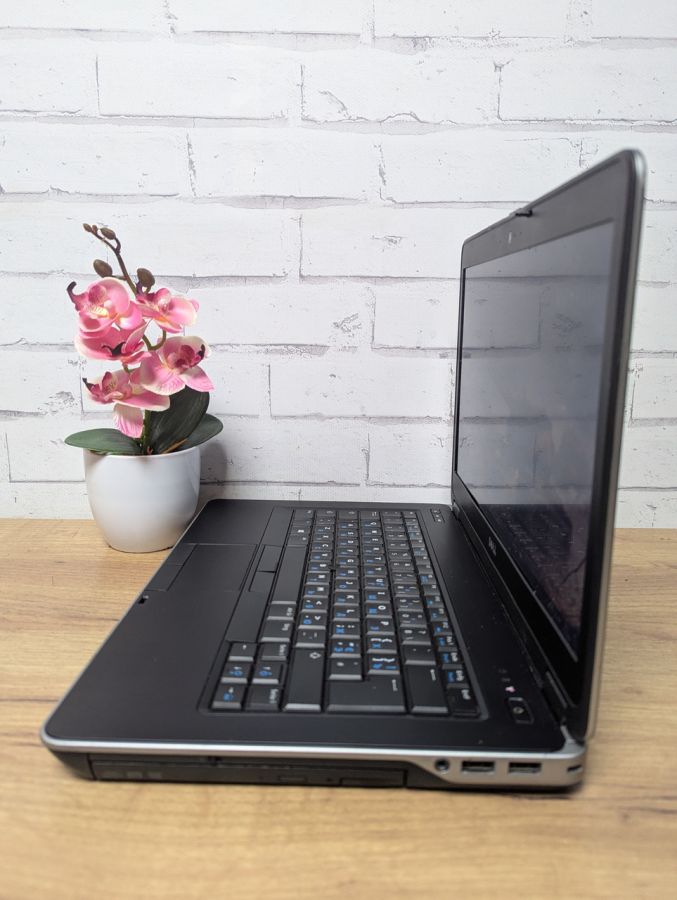 Ноутбук Б/В Dell Latitude E6440, Intel Core i5-4310M, DDR3 8 GB, SSD 128GB, AMD Radeon HD 8600M 2Gb, 14" HD