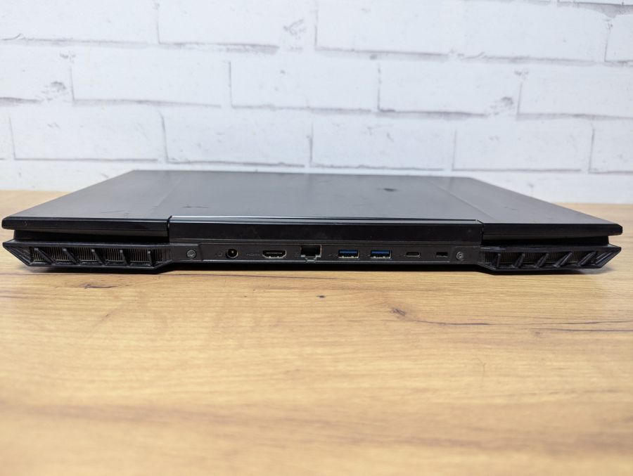Ноутбук Б/В Tongfang GI5CN5E, Intel Core i7-8750H, DDR3 16 GB, SSD 500GB, GTX 1050Ti, 15.6" Full HD