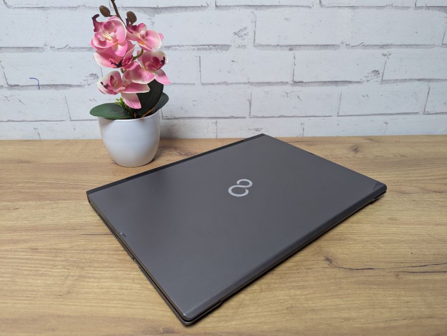 Ноутбук Б/В Fujitsu T936, Intel Core i5-6300U, DDR4 8 GB, SSD 128GB, 13" Full HD Сенсор
