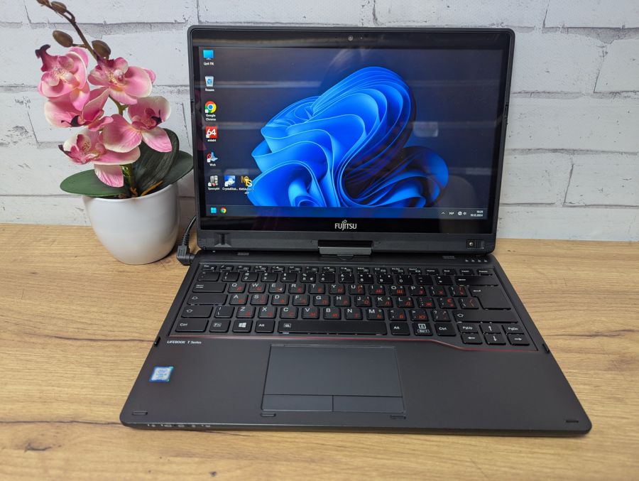 Уцінка! Ноутбук Б/В Fujitsu T937, Intel Core i5-7300U, DDR4 8 GB, SSD 128GB, 13" Full HD Сенсор