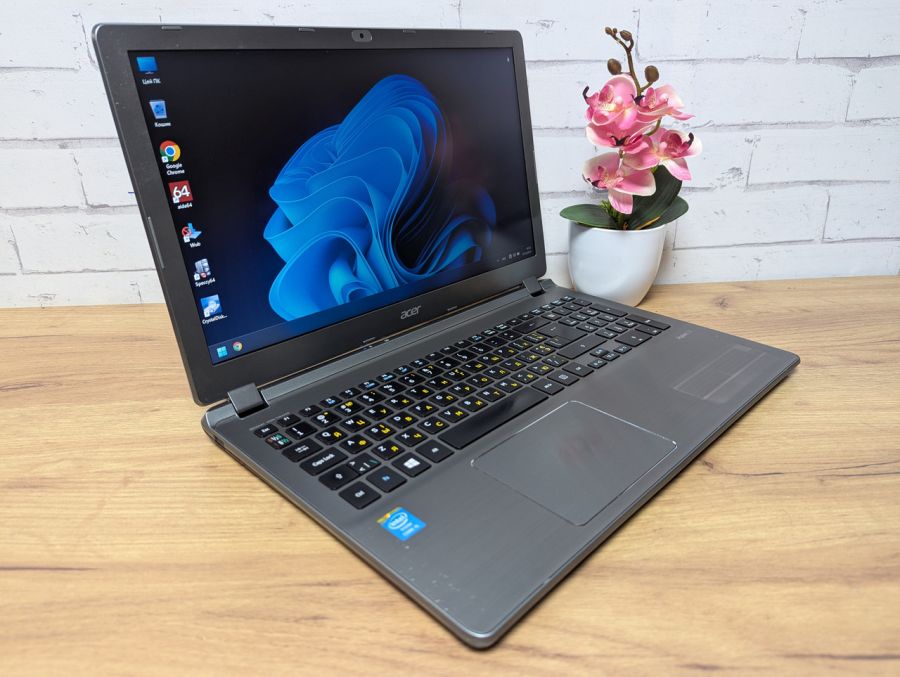 Ноутбук Б/В Acer Aspire V5 ZRQ, Intel Core i5-4200U, DDR3 8 GB, SSD 128GB, 15.6" HD