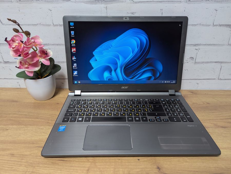 Ноутбук Б/В Acer Aspire V5 ZRQ, Intel Core i5-4200U, DDR3 8 GB, SSD 128GB, 15.6" HD