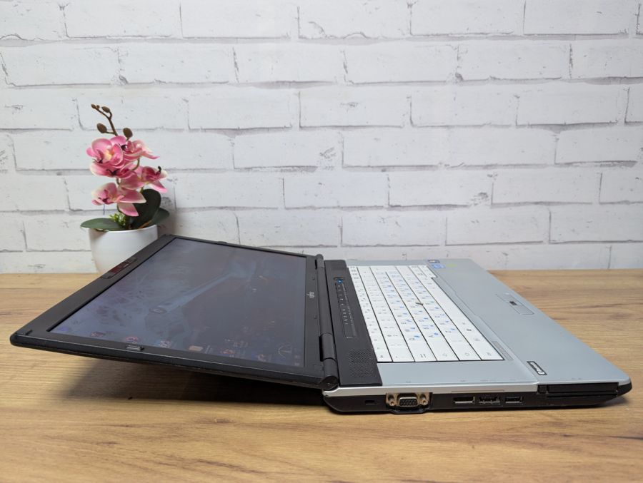 Уцінка! Ноутбук Б/В Fujitsu E751, Intel Core i5-2520M, DDR3, SSD 128GB, 15.6" HD
