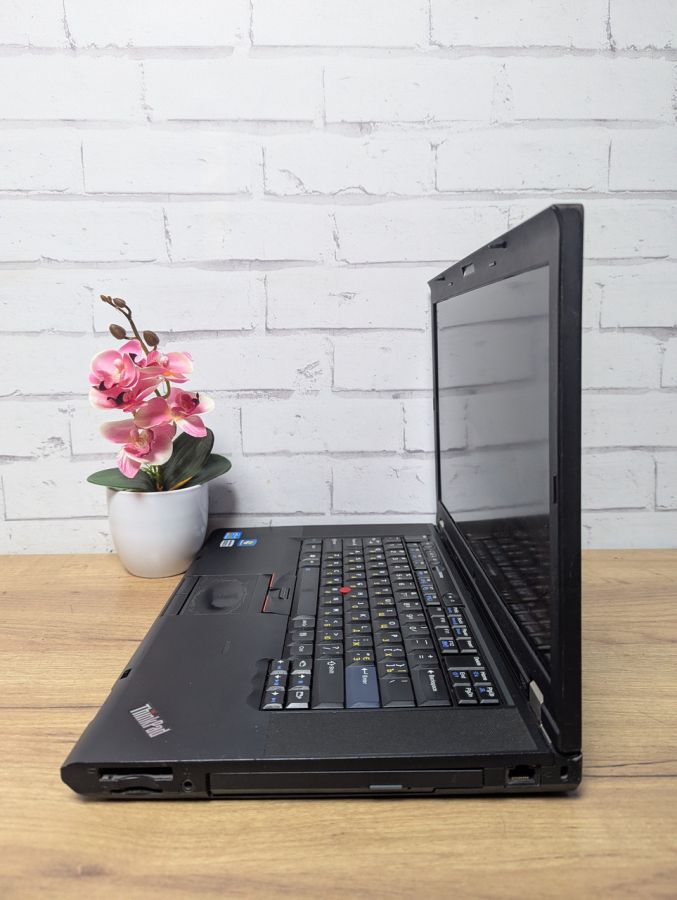 Ноутбук Б/В Lenovo ThinkPad T520, Intel Core i5-2520M, DDR3, SSD 128GB, 15.6" HD