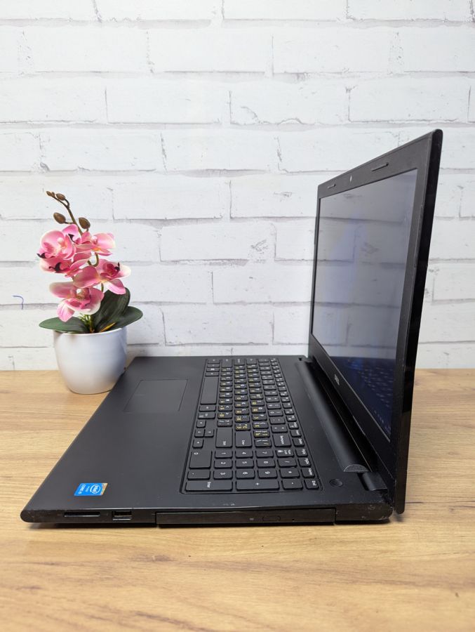 Ноутбук Б/В Dell Inspiron 15, Intel Core i5-4210U, DDR3 8 GB, SSD 128GB, 15.6" Full HD
