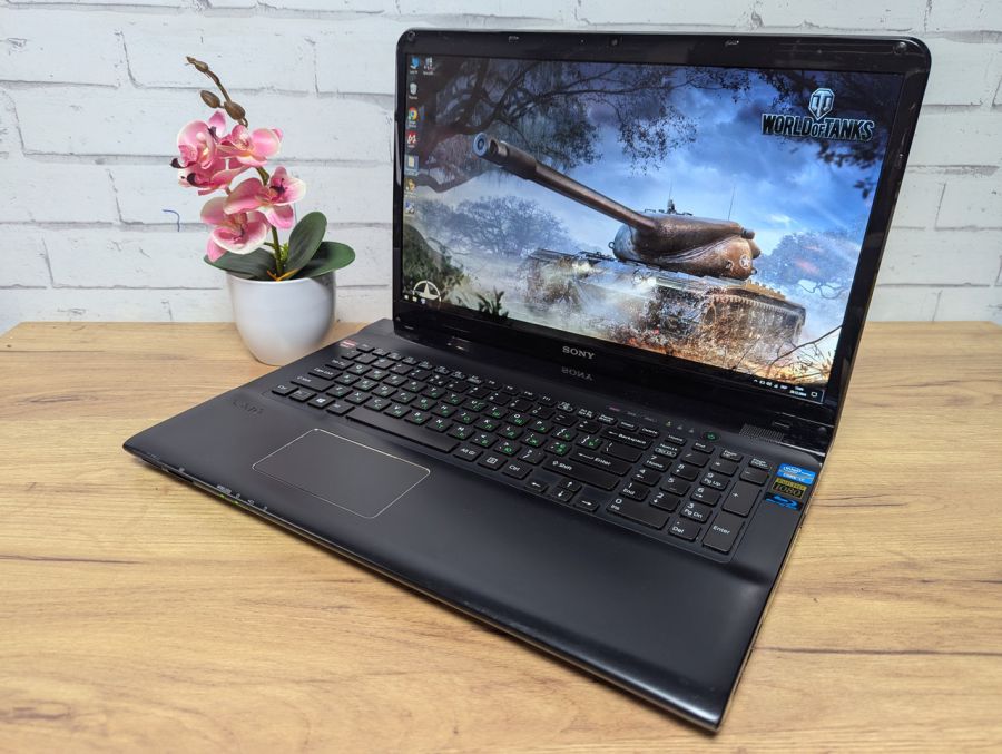 Ноутбук Б/В Sony SVE171E13M, Intel Core i7-3632MQ, DDR3 8 GB, SSD 256GB, AMD Radeon HD 7500M, 17" Full HD