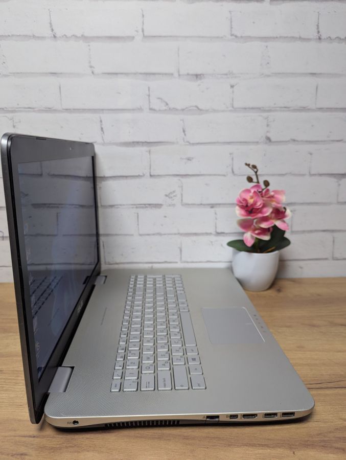 Ноутбук Б/В ASUS N751J, Intel Core i7-4710HQ, DDR3 12 GB, SSD 128GB, NVIDIA GeForce GTX 850M 2Gb, 17.3"