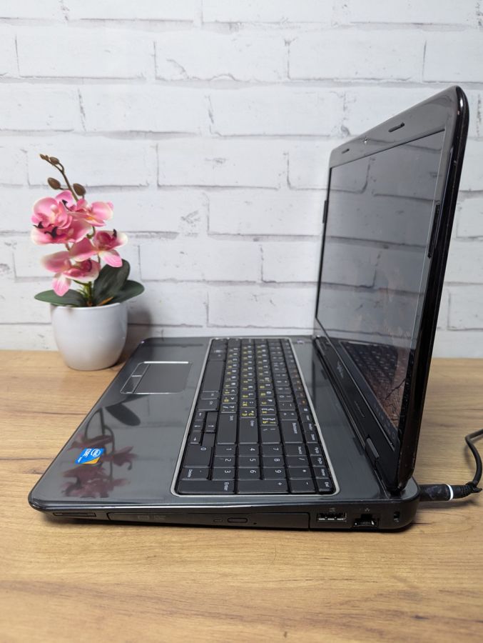 Уцінка! Ноутбук Б/В Dell Inspiron N5010, Intel Core i3-370M, DDR3 4 GB, SSD 128GB, 15.6" HD